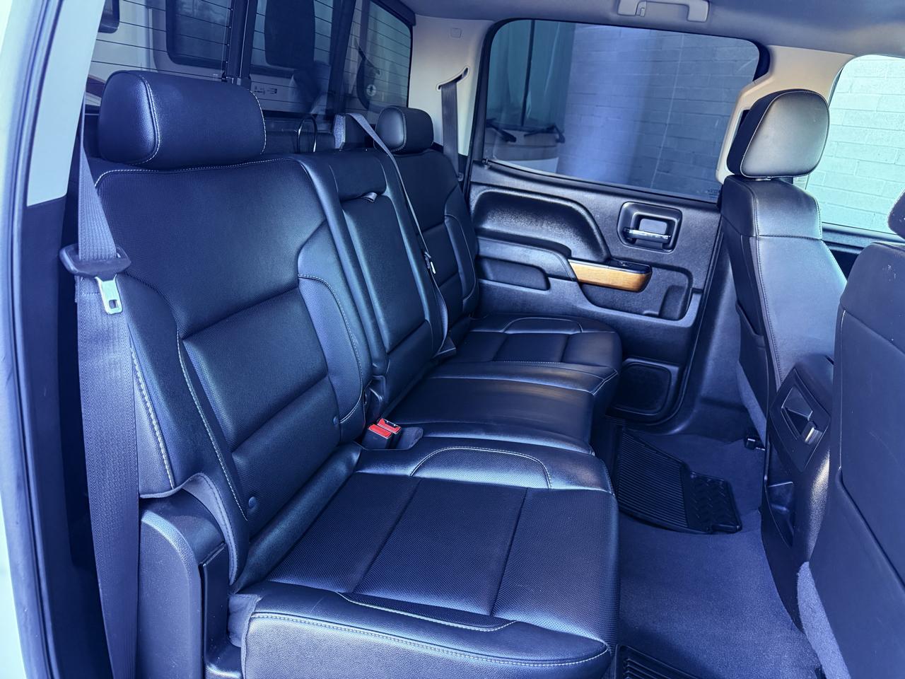 Chevrolet Silverado HD photo 21