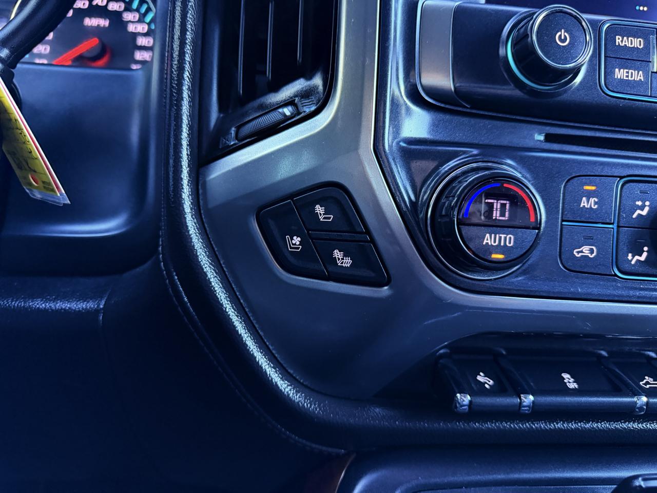 Chevrolet Silverado HD photo 29