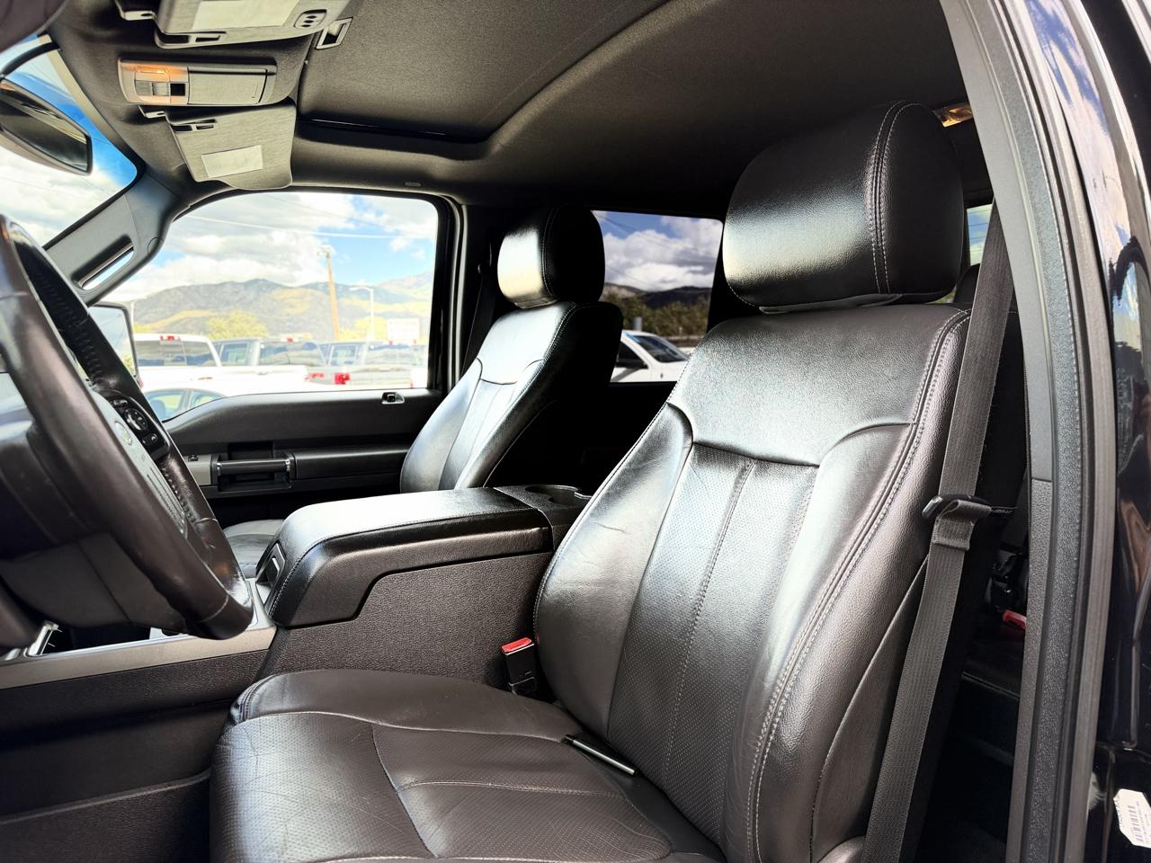 Ford Super Duty F-250 SRW 4WD Crew Cab 172" Lariat 2016