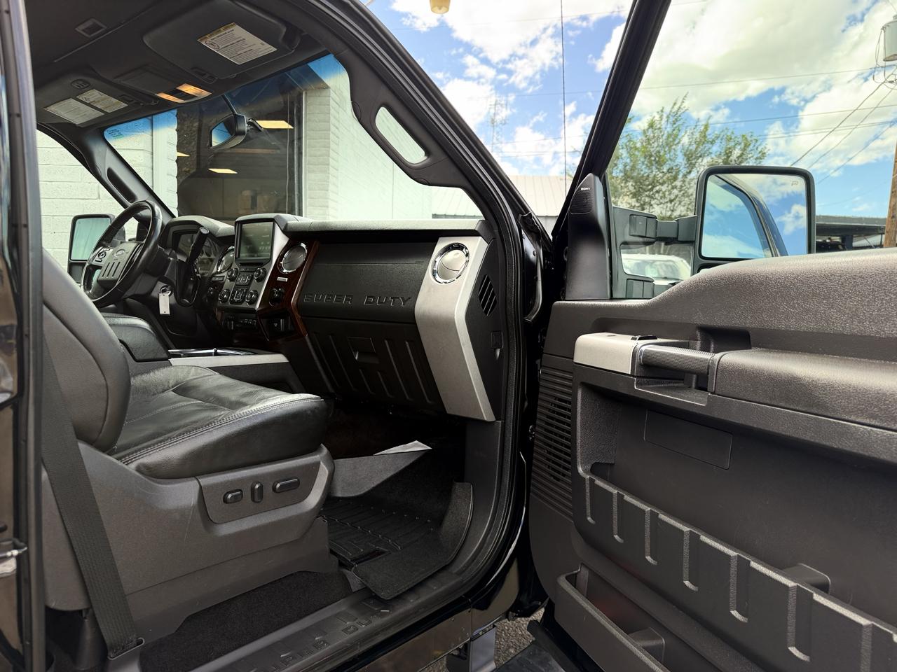 Ford Super Duty F-250 SRW 4WD Crew Cab 172" Lariat 2016
