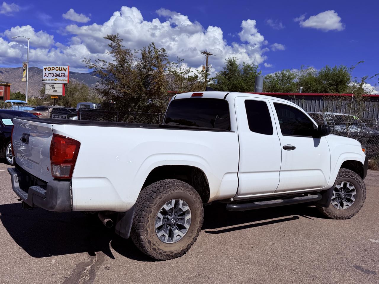 Toyota Tacoma 4WD SR5 Access Cab 6' Bed I4 AT (Natl) 2021
