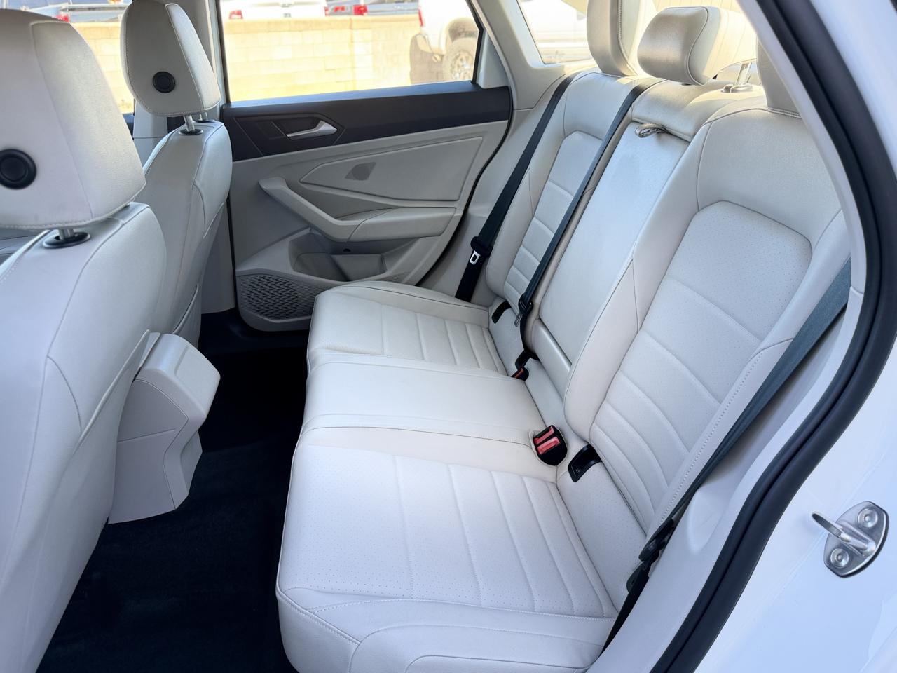 Volkswagen Jetta SE Auto 2024