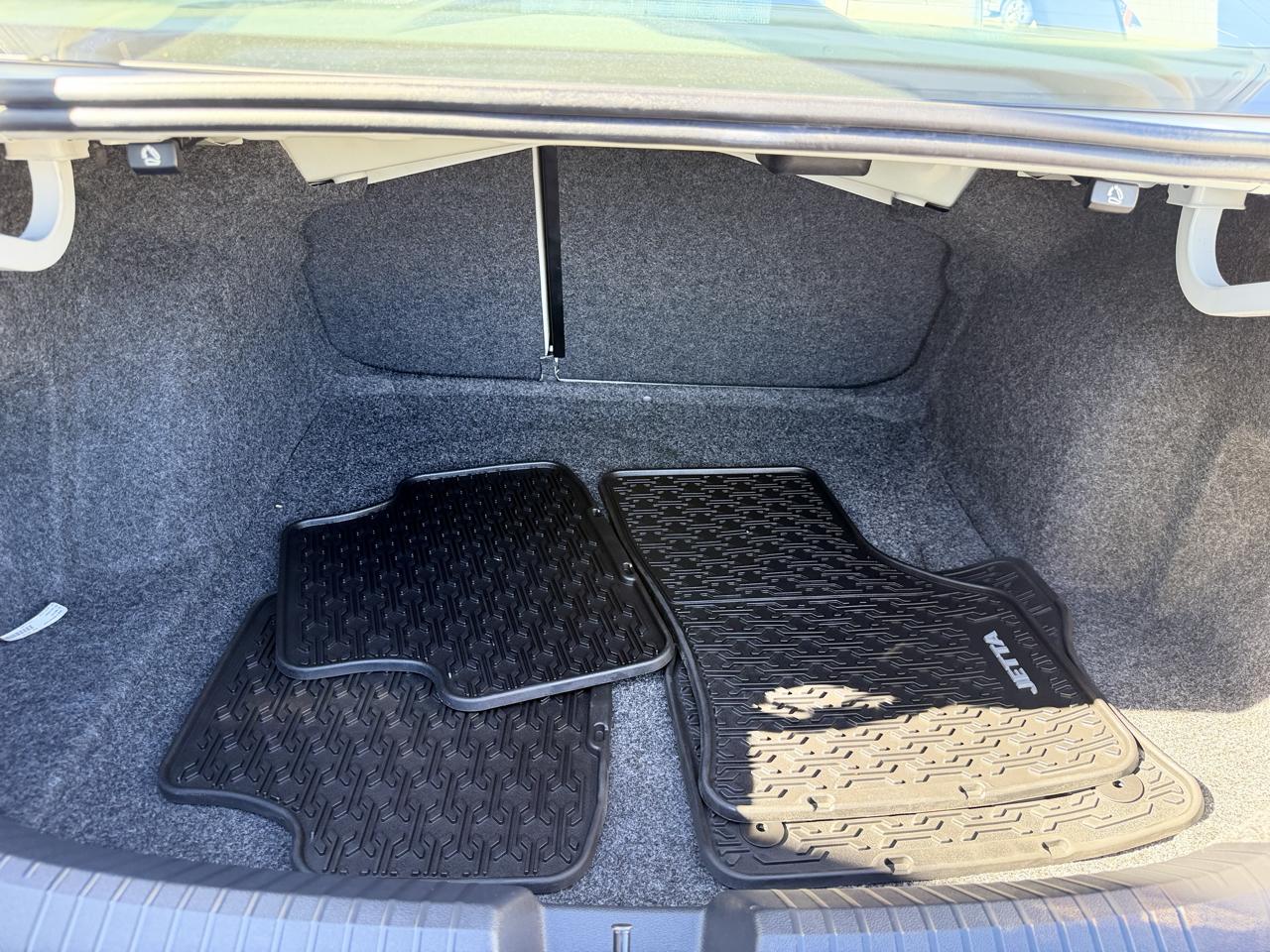 Volkswagen Jetta SE Auto 2024