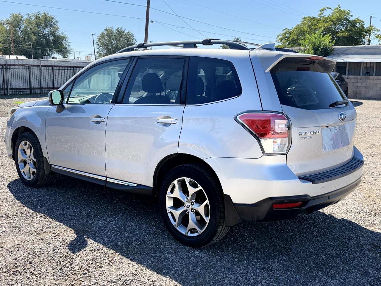 Subaru Forester photo 8
