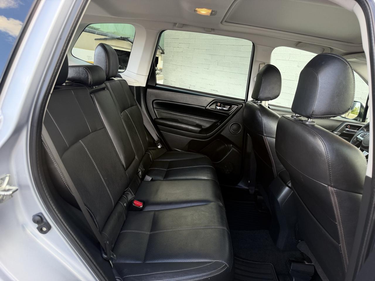 Subaru Forester 2.5i Touring CVT 2017