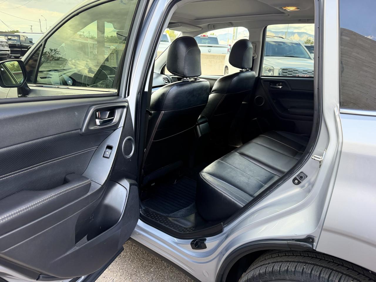 Subaru Forester 2.5i Touring CVT 2017