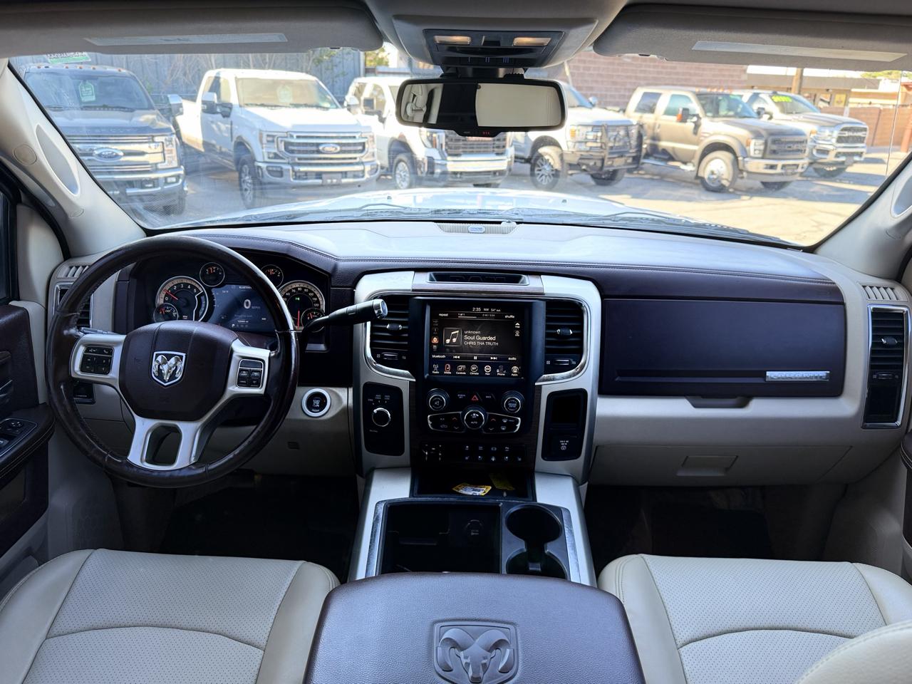 RAM 2500 4WD Crew Cab 149" Laramie 2015