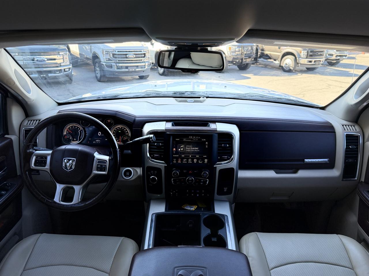 RAM 2500 4WD Crew Cab 149" Laramie 2015