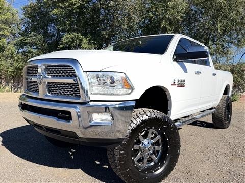 2015 RAM 2500 4WD Crew Cab 149" Laramie