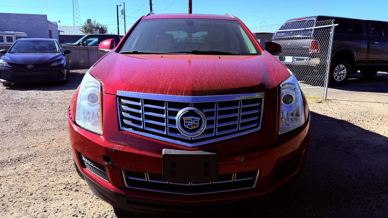 Cadillac SRX photo 2