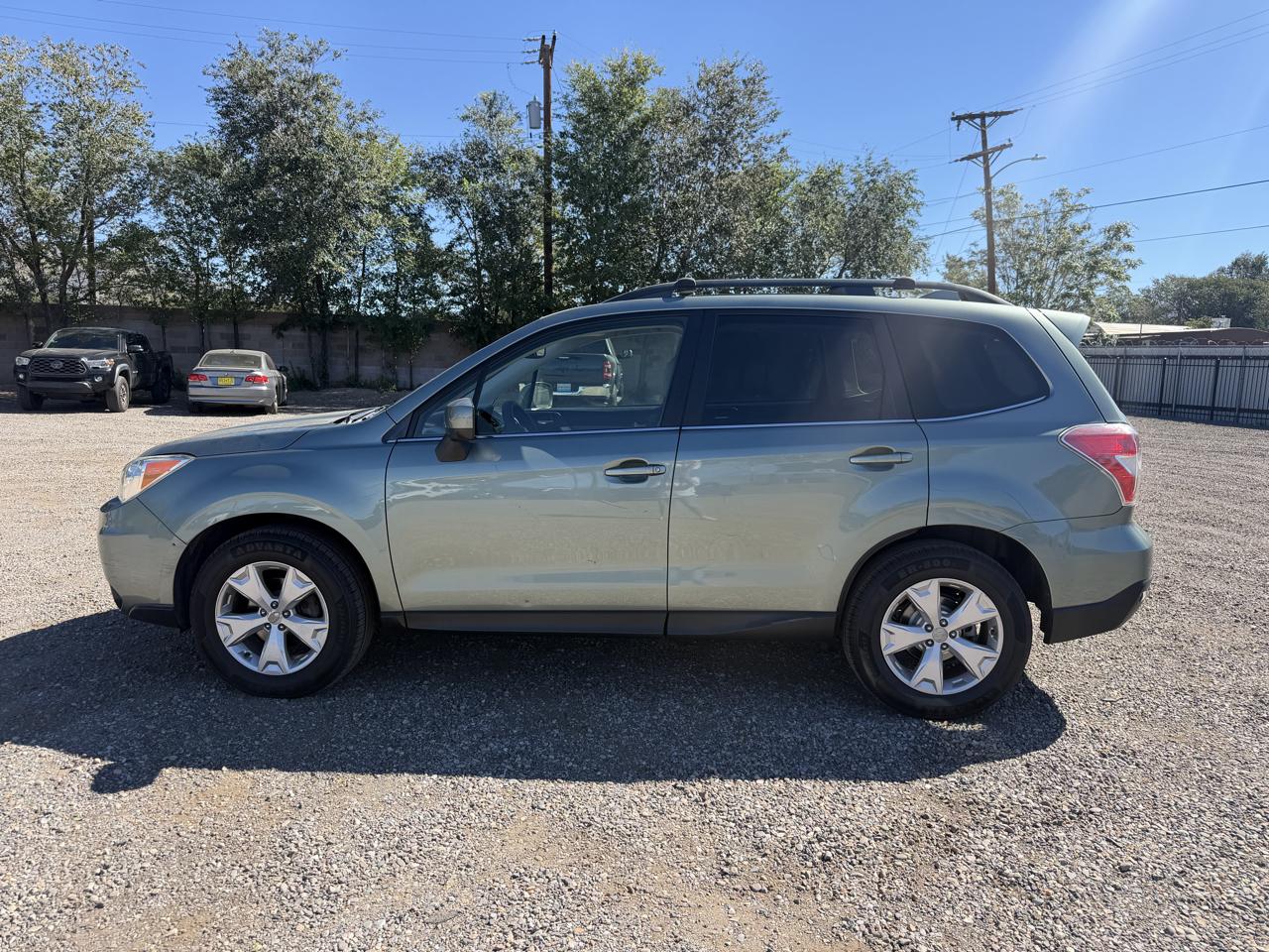 Subaru Forester 4dr CVT 2.5i Limited PZEV 2016