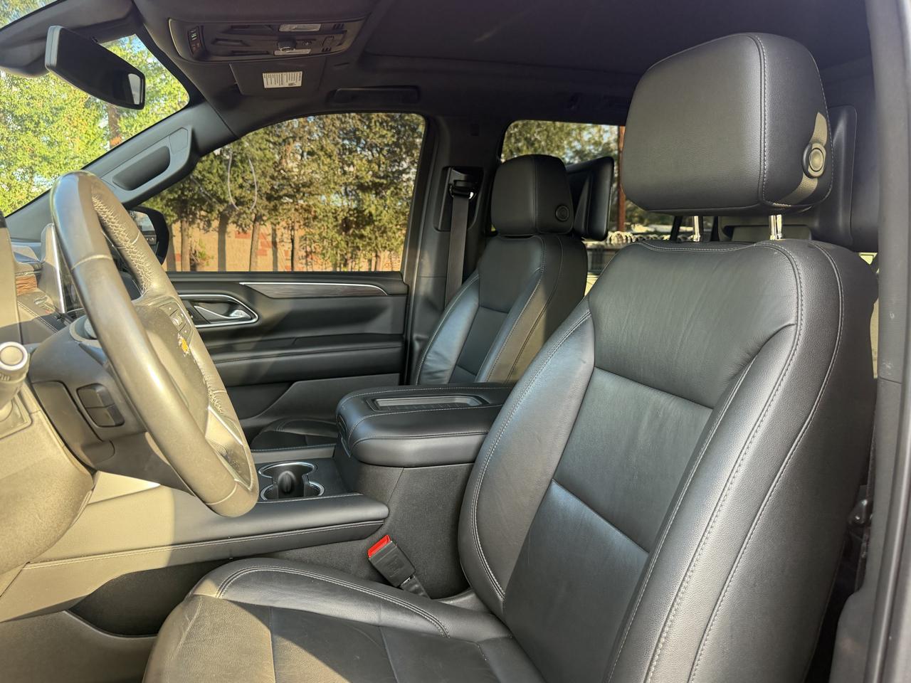 Chevrolet Suburban 4WD 4dr LT 2021