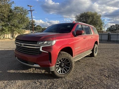 2021 Chevrolet Suburban 4WD 4dr LT
