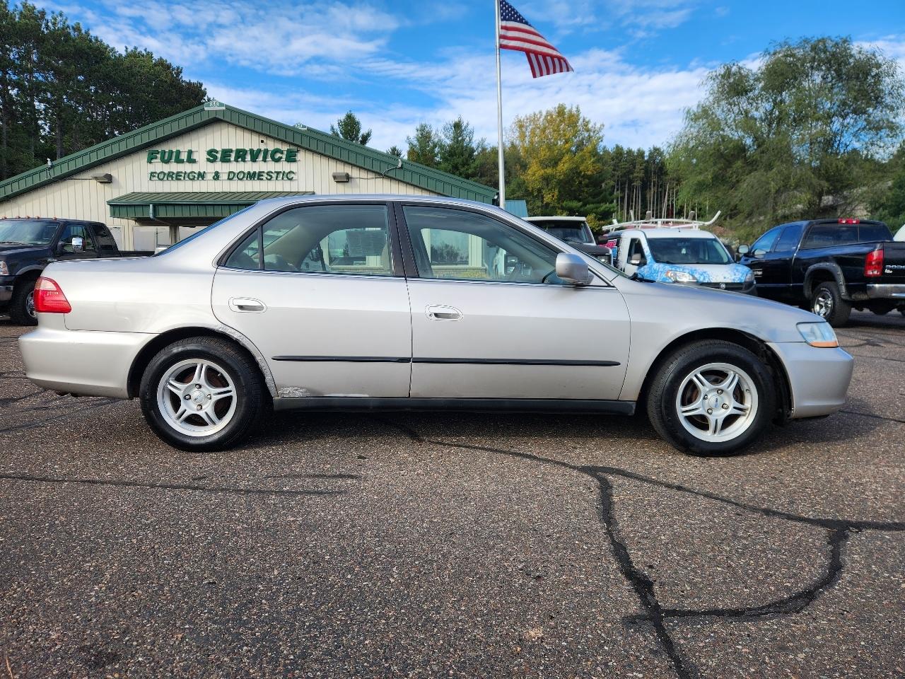 Honda Accord Sdn 4dr Sdn LX Auto 1999
