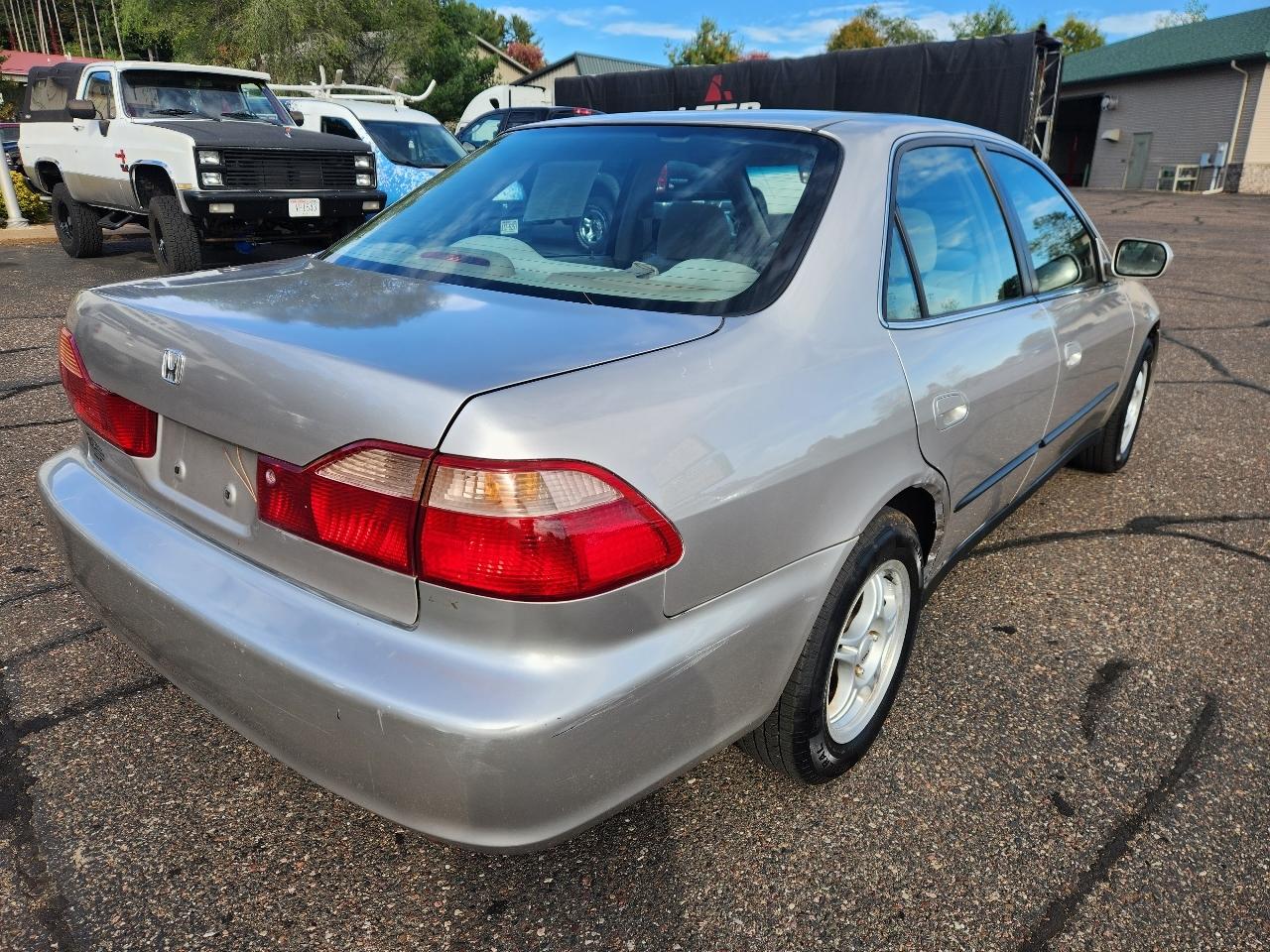 Honda Accord Sdn 4dr Sdn LX Auto 1999