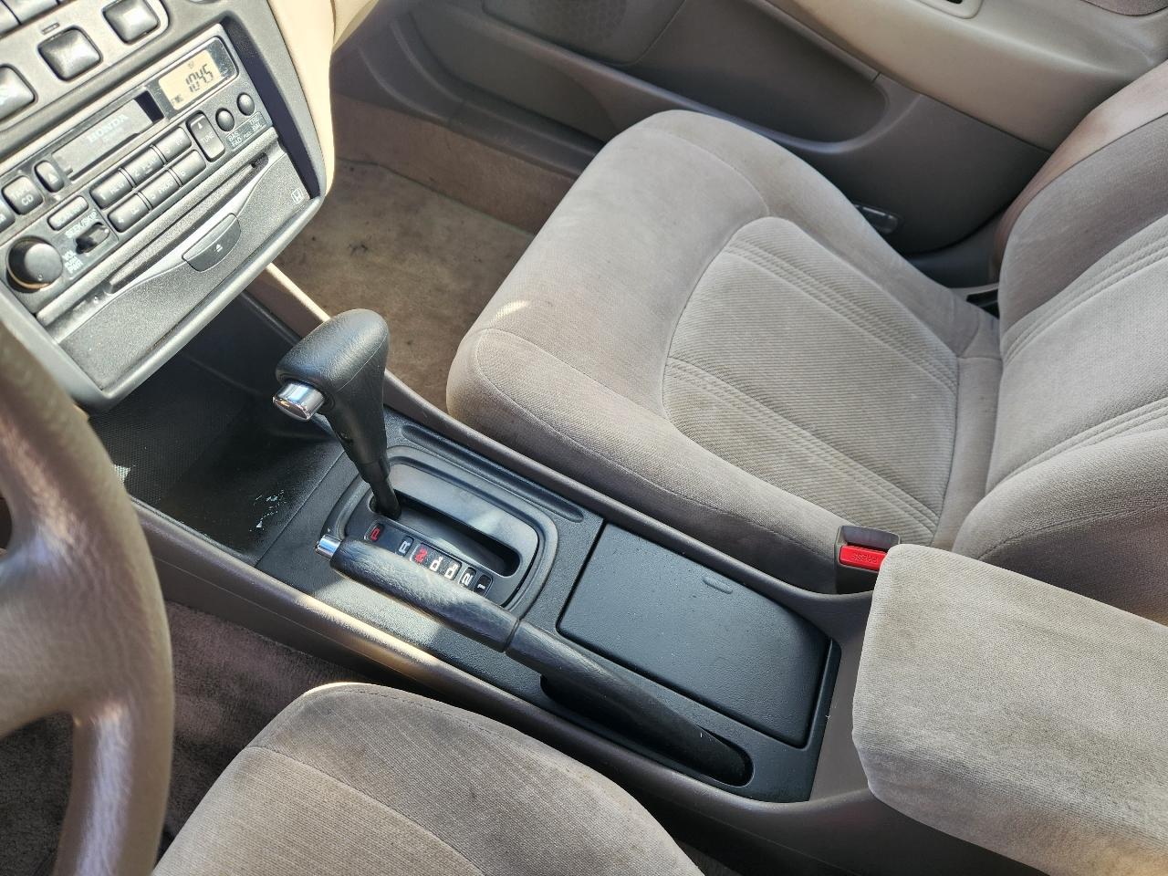 Honda Accord Sdn 4dr Sdn LX Auto 1999