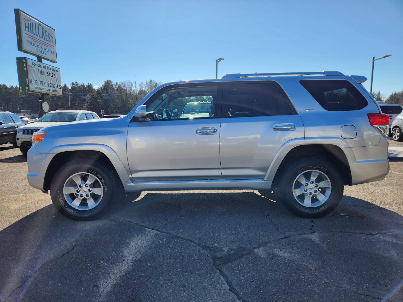 Toyota 4Runner 4WD 4dr V6 Limited (Natl) 2010