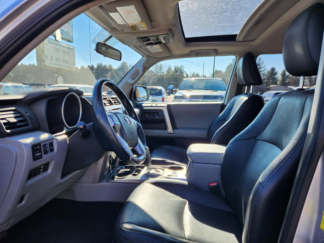 Toyota 4Runner 4WD 4dr V6 Limited (Natl) 2010