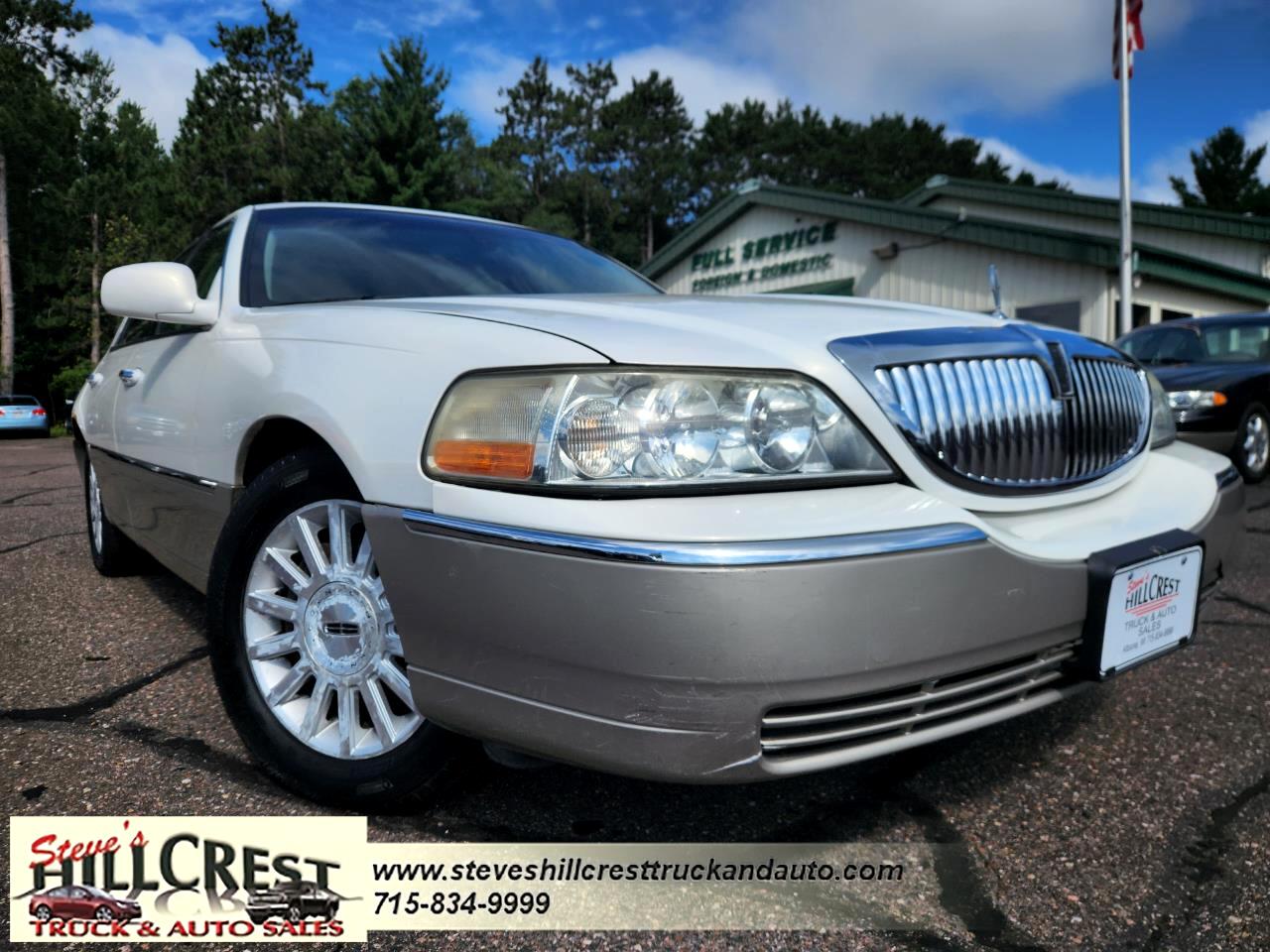Lincoln Town Car 4dr Sdn Signature 2003