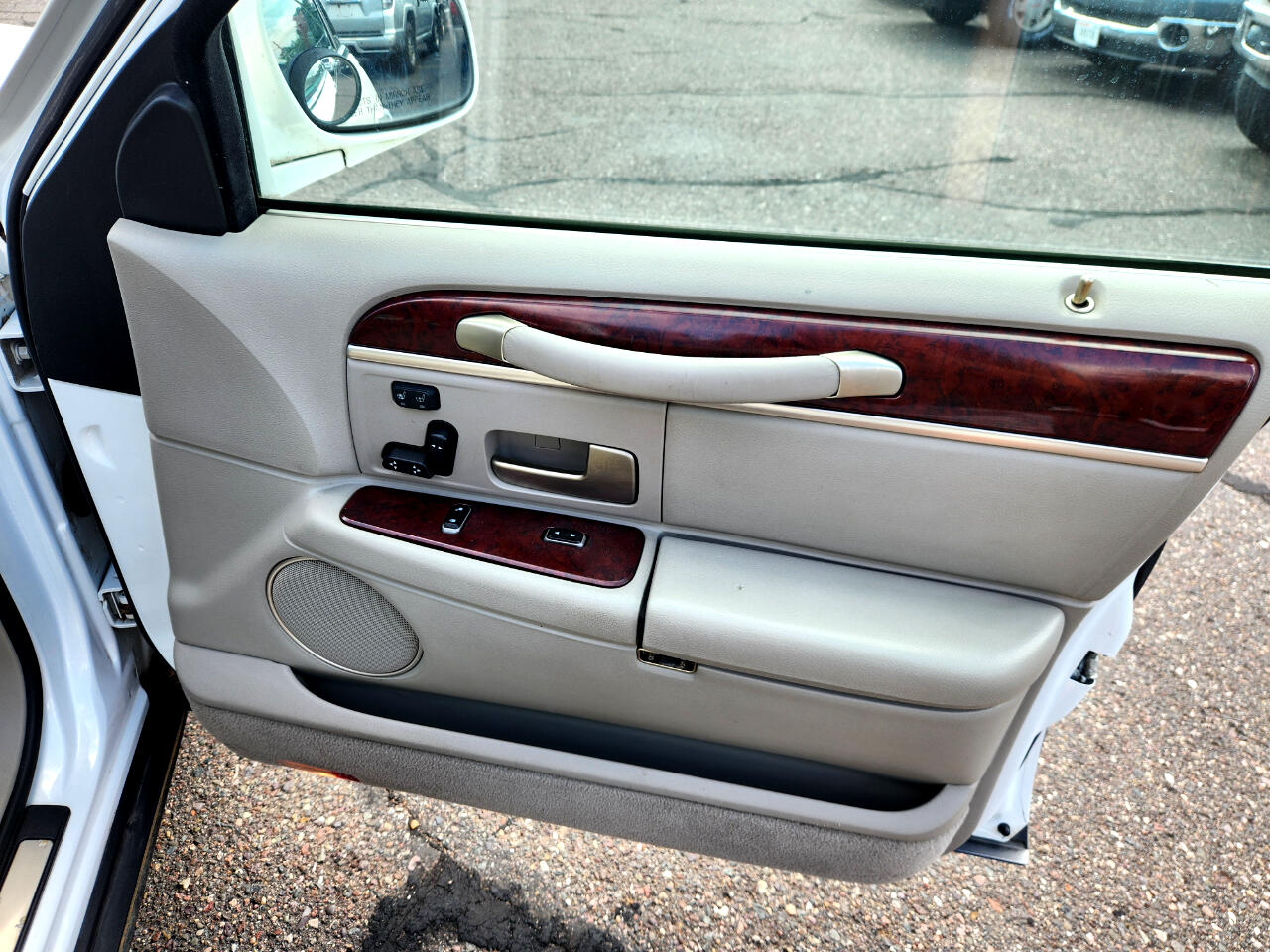 Lincoln Town Car 4dr Sdn Signature 2003