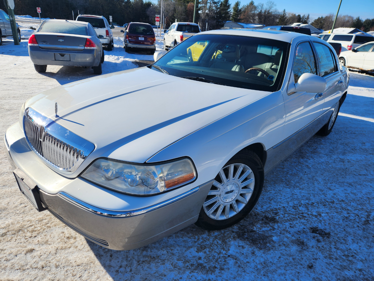 Lincoln Town Car 4dr Sdn Signature 2003