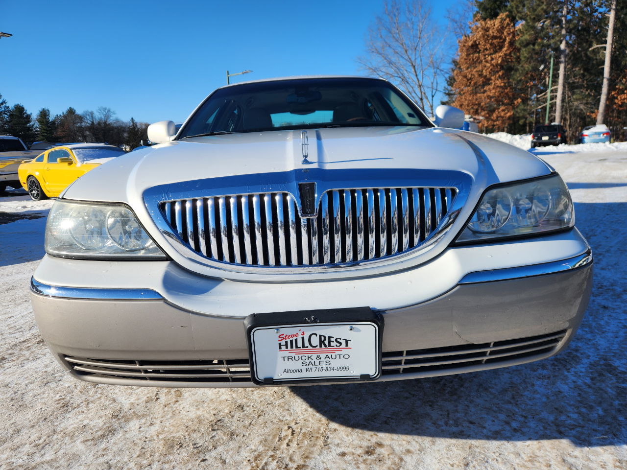 Lincoln Town Car 4dr Sdn Signature 2003