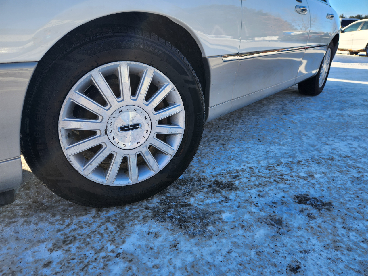 Lincoln Town Car 4dr Sdn Signature 2003