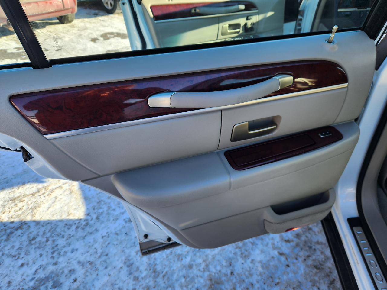 Lincoln Town Car 4dr Sdn Signature 2003