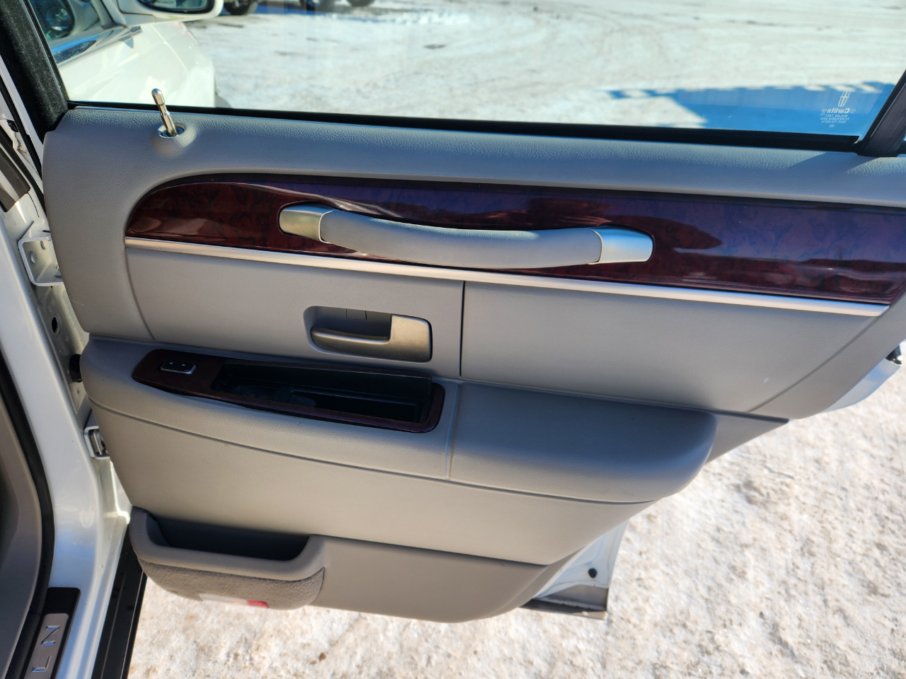 Lincoln Town Car 4dr Sdn Signature 2003