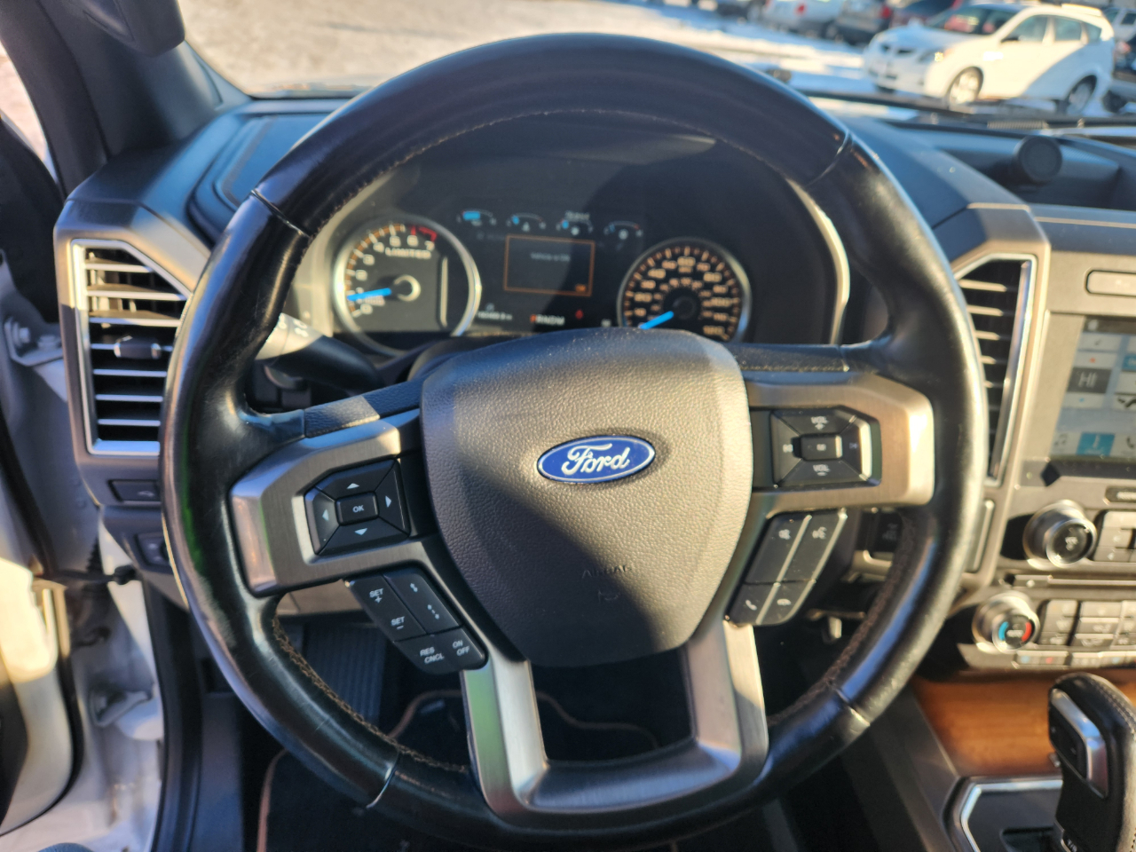 Ford F-150 Limited 4WD SuperCrew 5.5' Box 2017