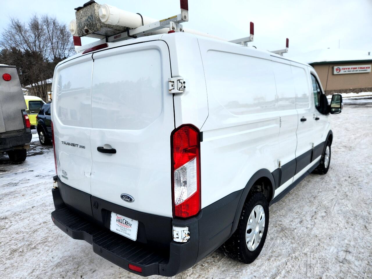 Ford Transit Van T-250 130" Low Rf 9000 GVWR Swing-Out RH Dr 2017