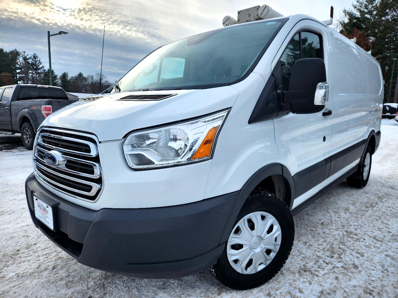 Ford Transit Van T-250 130" Low Rf 9000 GVWR Swing-Out RH Dr 2017