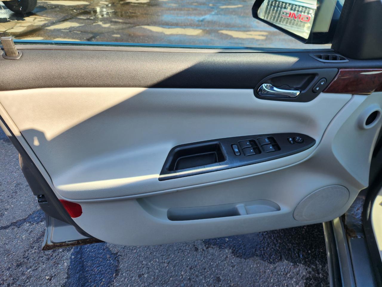 Chevrolet Impala 4dr Sdn 3.5L LT 2007