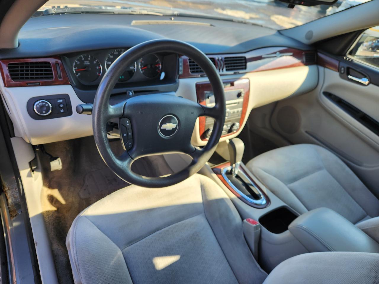 Chevrolet Impala 4dr Sdn 3.5L LT 2007