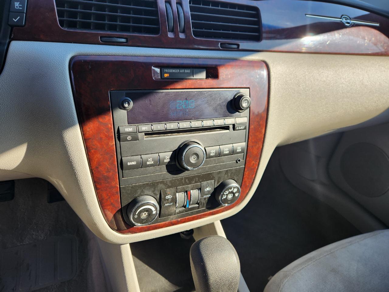 Chevrolet Impala 4dr Sdn 3.5L LT 2007