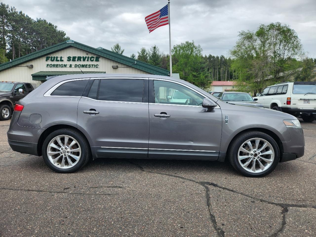 Lincoln MKT 4dr Wgn 3.5L AWD w/EcoBoost 2010