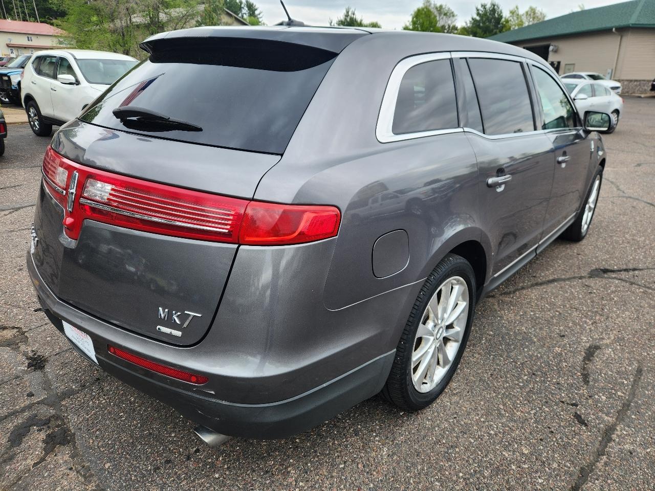 Lincoln MKT 4dr Wgn 3.5L AWD w/EcoBoost 2010