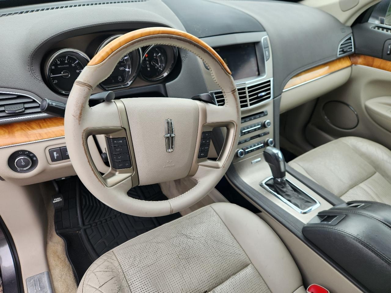 Lincoln MKT 4dr Wgn 3.5L AWD w/EcoBoost 2010