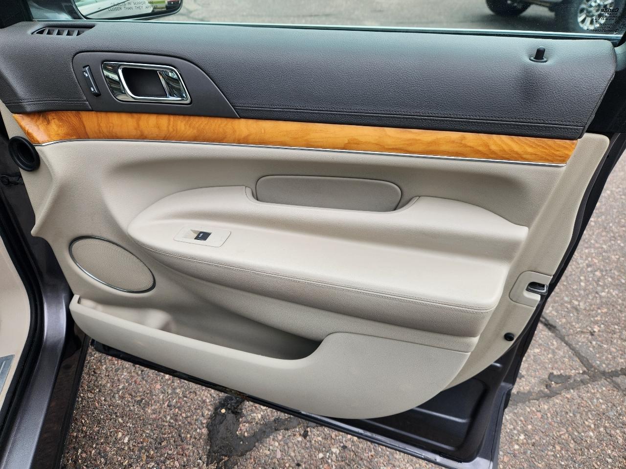 Lincoln MKT 4dr Wgn 3.5L AWD w/EcoBoost 2010
