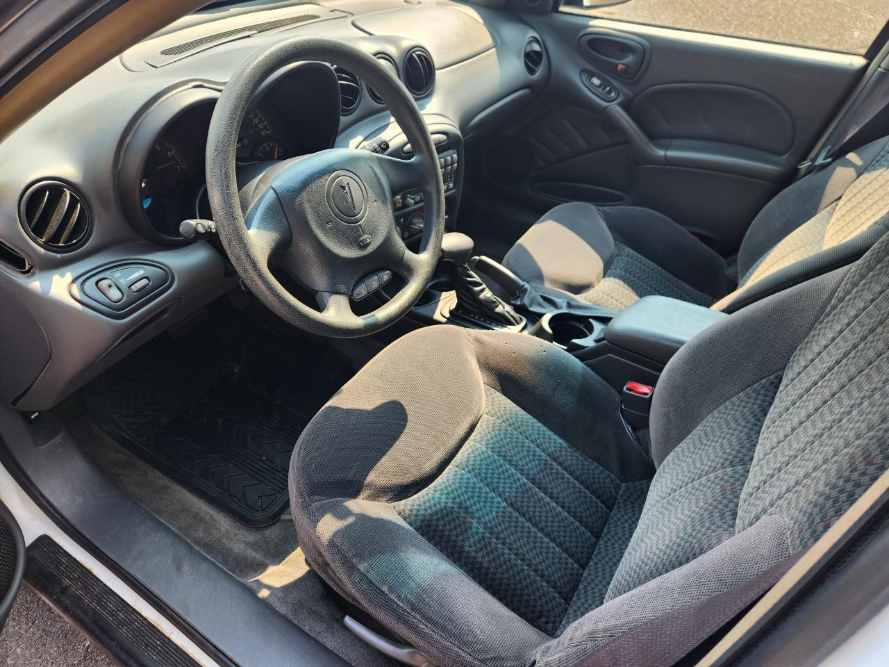 Pontiac Grand Am 4dr Sdn SE1 2001