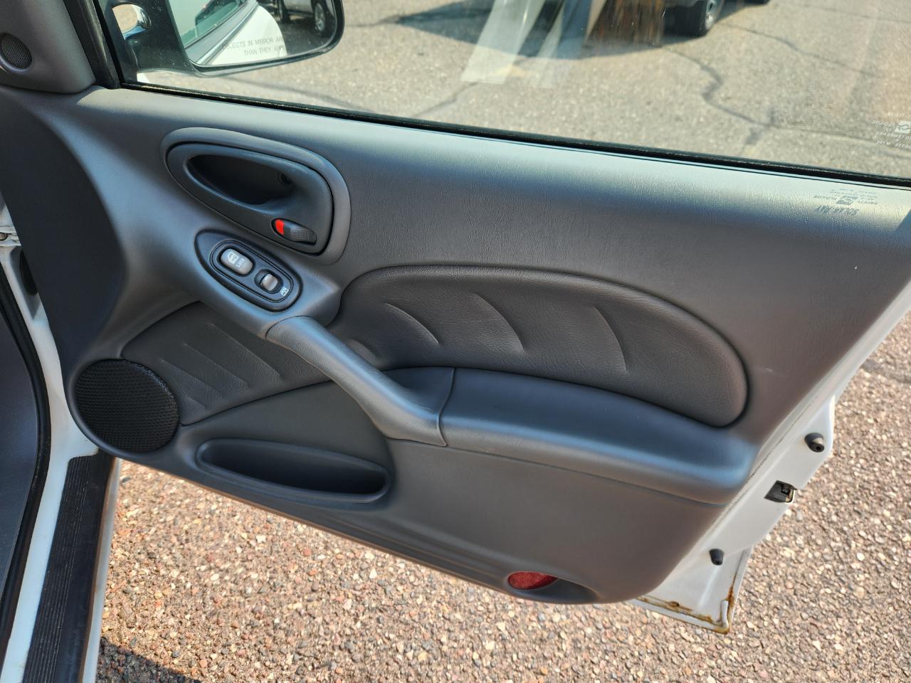 Pontiac Grand Am 4dr Sdn SE1 2001
