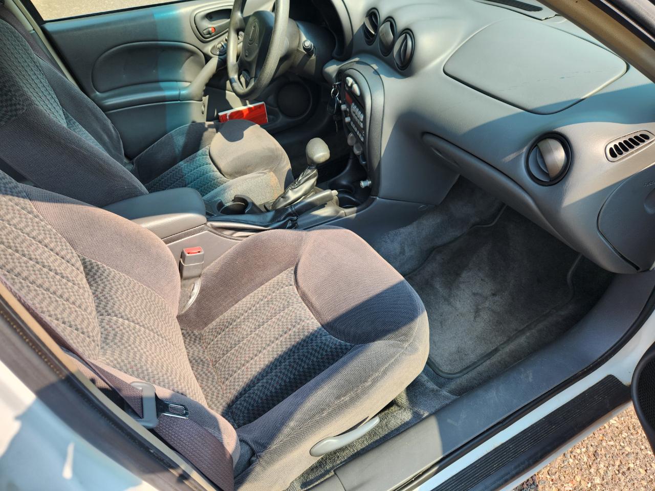 Pontiac Grand Am 4dr Sdn SE1 2001