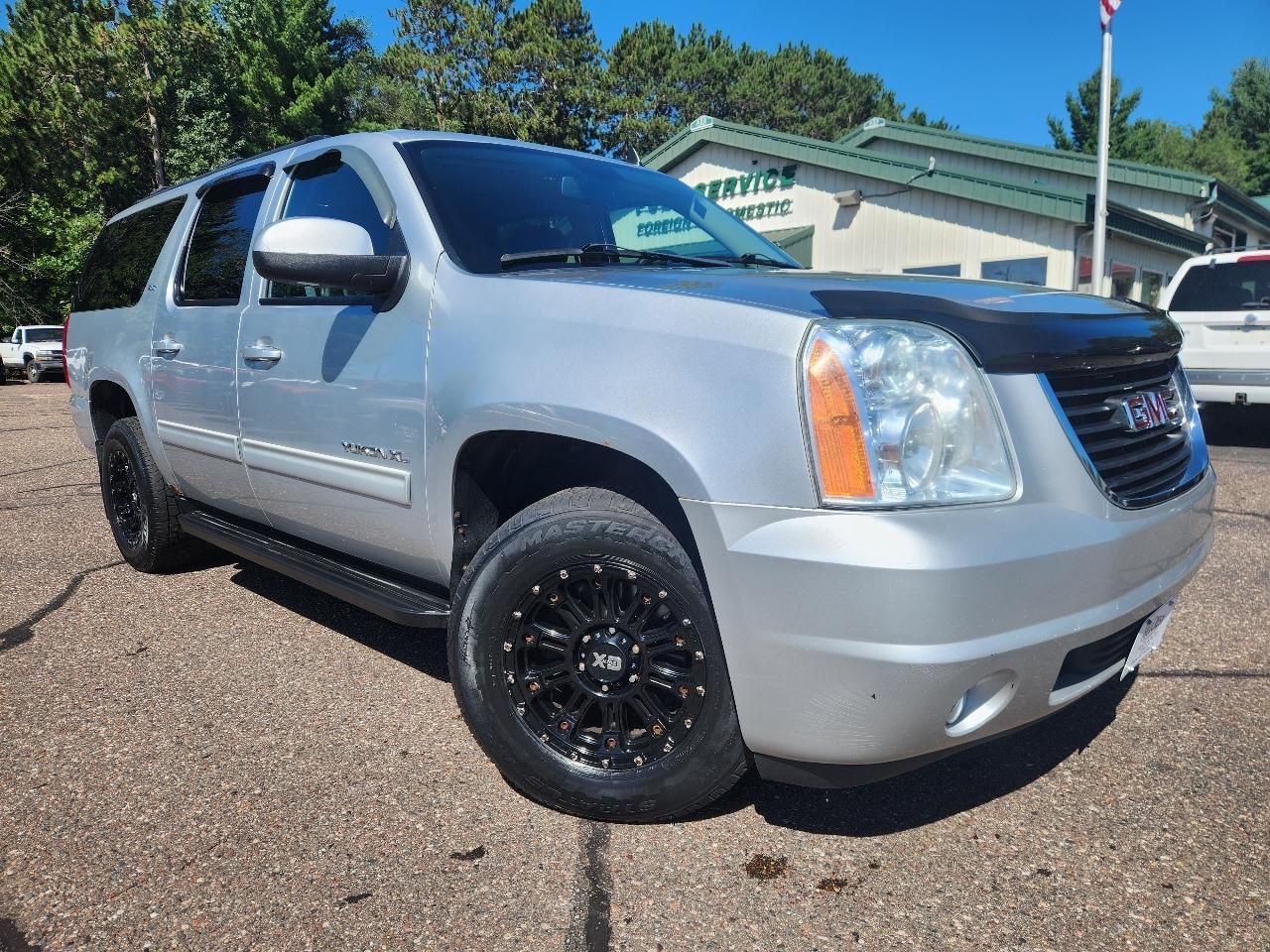 GMC Yukon XL 4WD 4dr 1500 SLT 2012