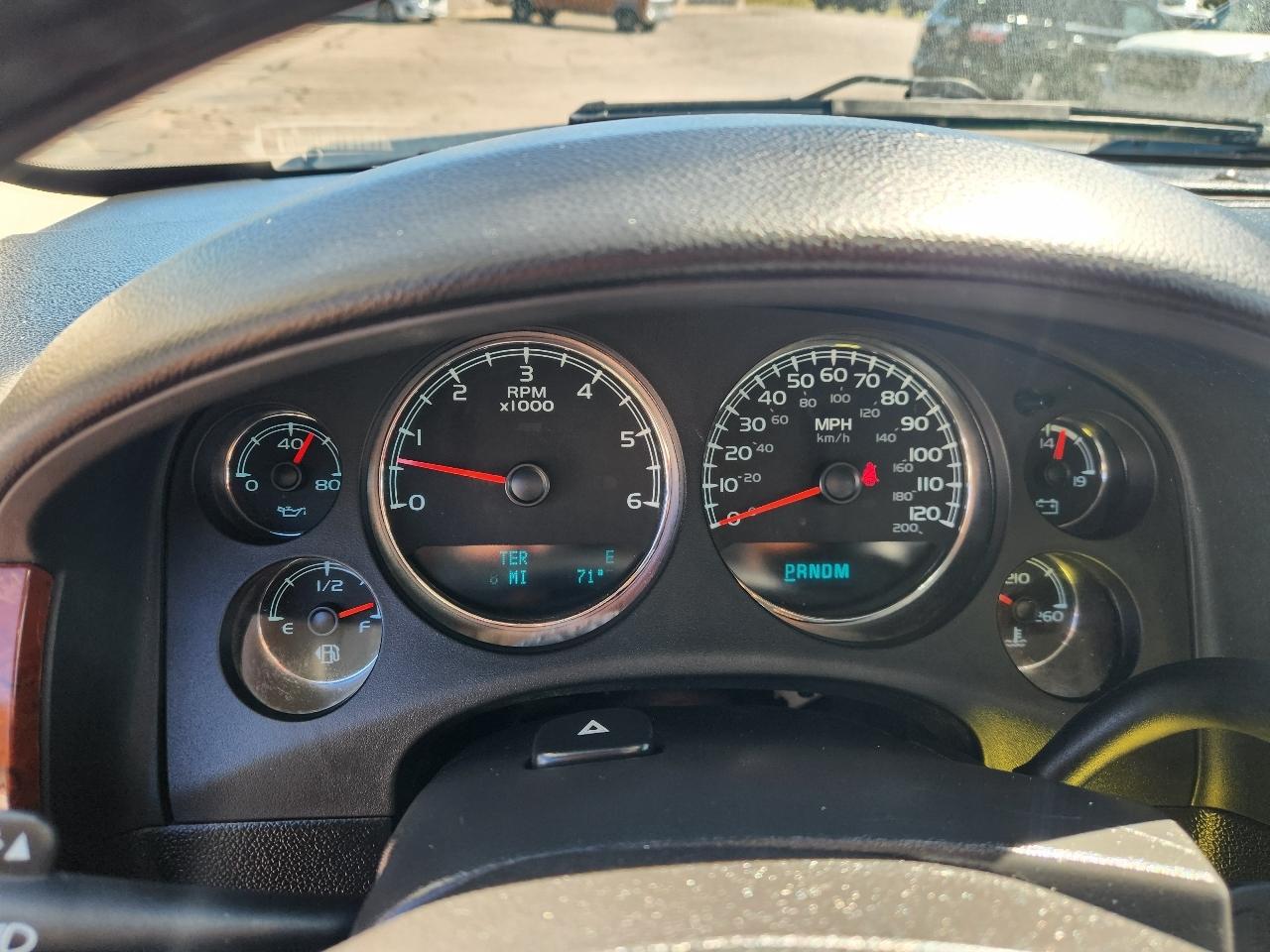 GMC Yukon XL 4WD 4dr 1500 SLT 2012