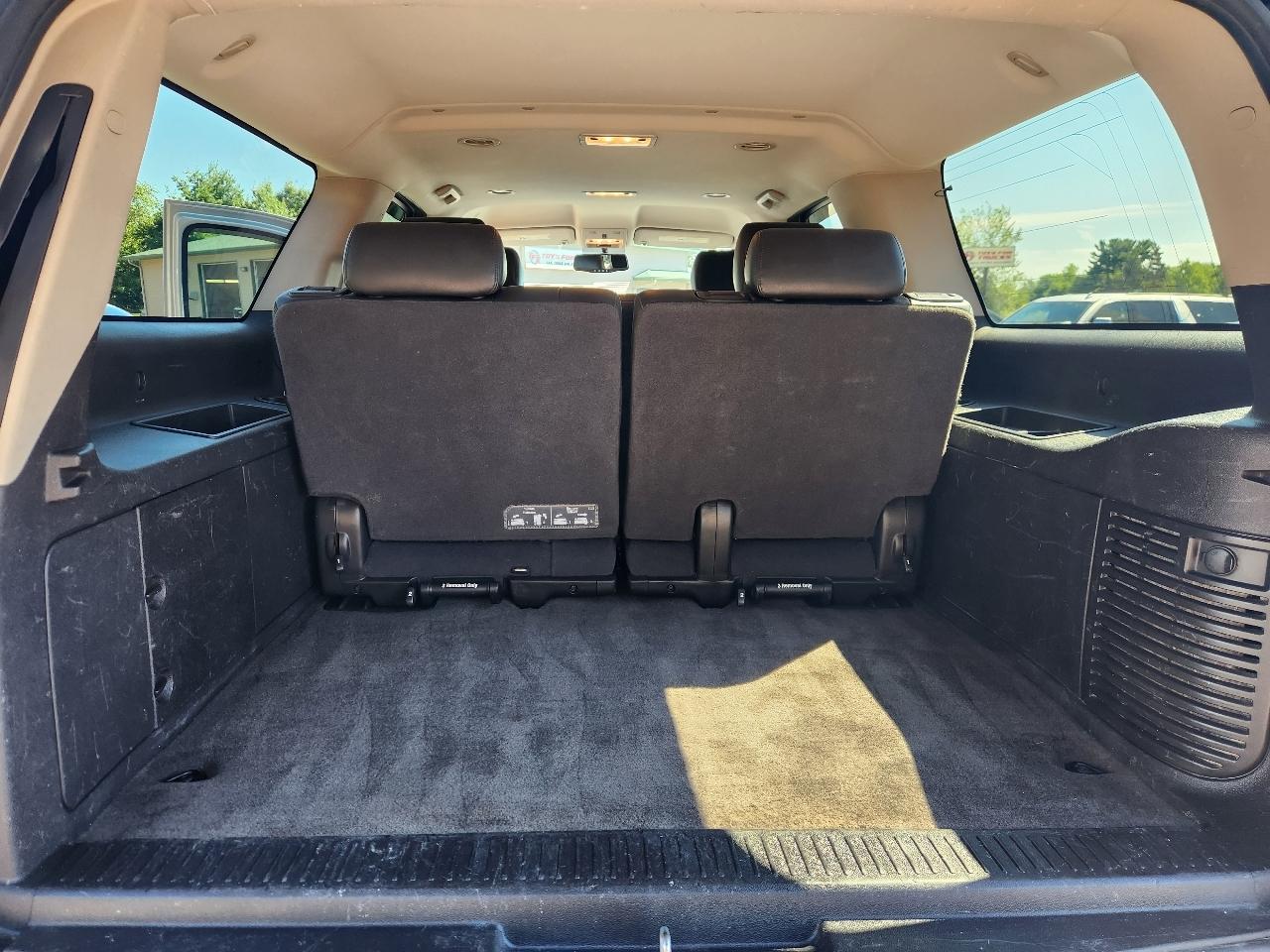 GMC Yukon XL 4WD 4dr 1500 SLT 2012