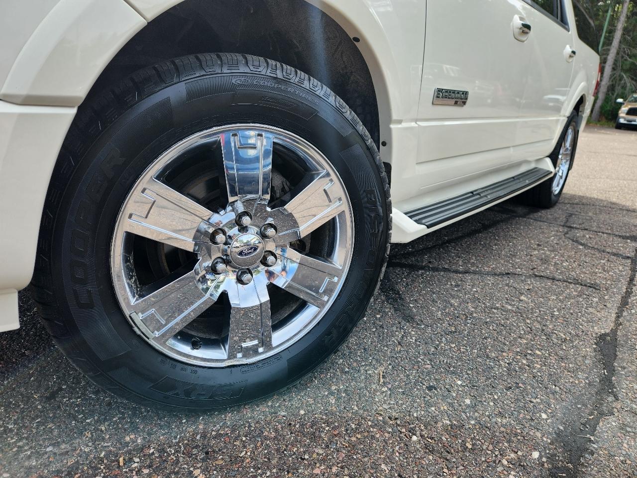 Ford Expedition EL 4WD 4dr Limited 2007