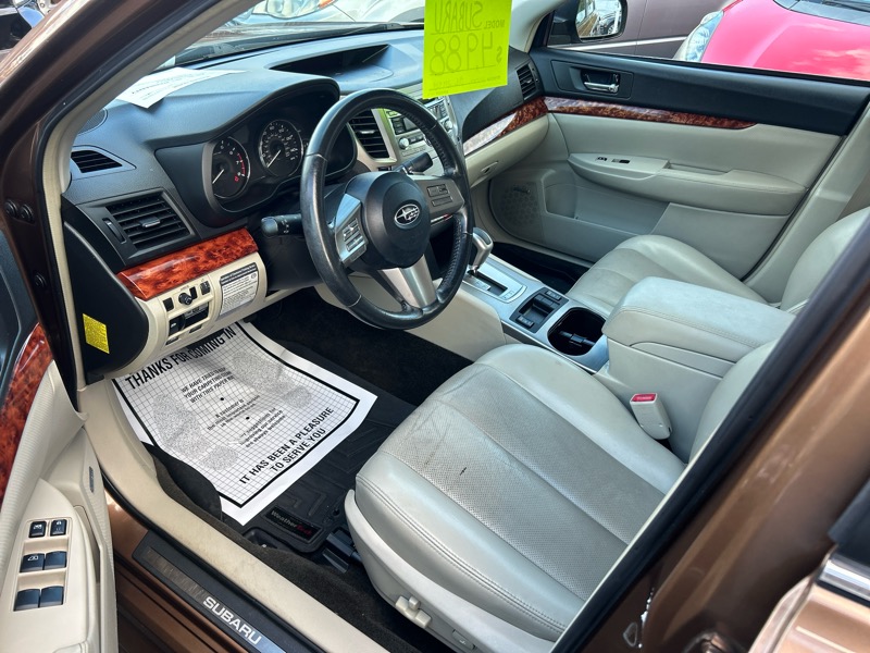 Subaru Legacy 2.5i Limited 2011 Subaru Legacy 2.5i Limited 2011