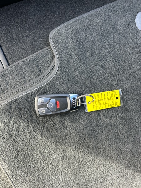 Audi A4 2.0T Premium quattro Sedan 2017