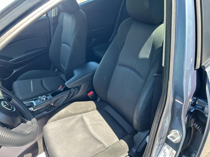 Mazda MAZDA3 i Sport AT 5-Door 2015