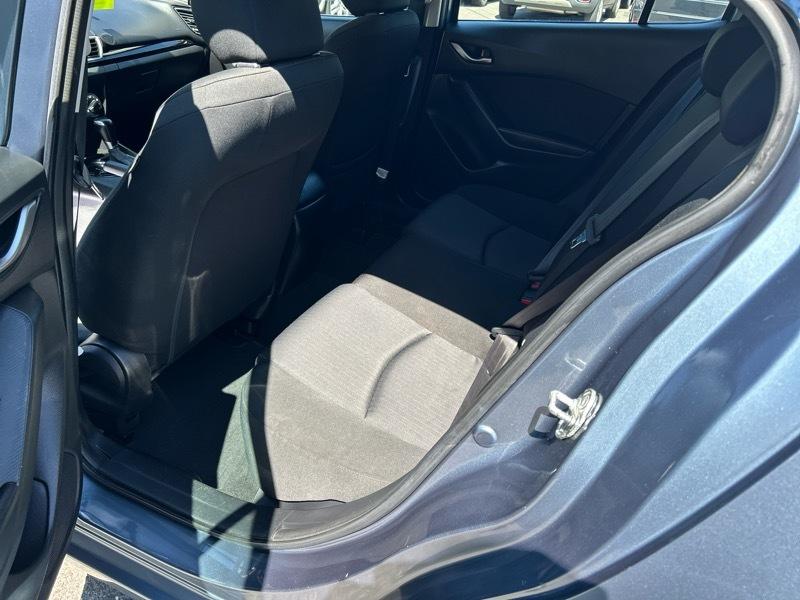 Mazda MAZDA3 i Sport AT 5-Door 2015